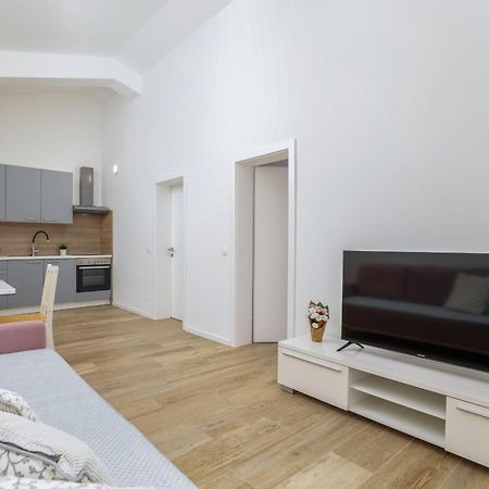 Sea La Vie Apartment Fazana Exterior photo